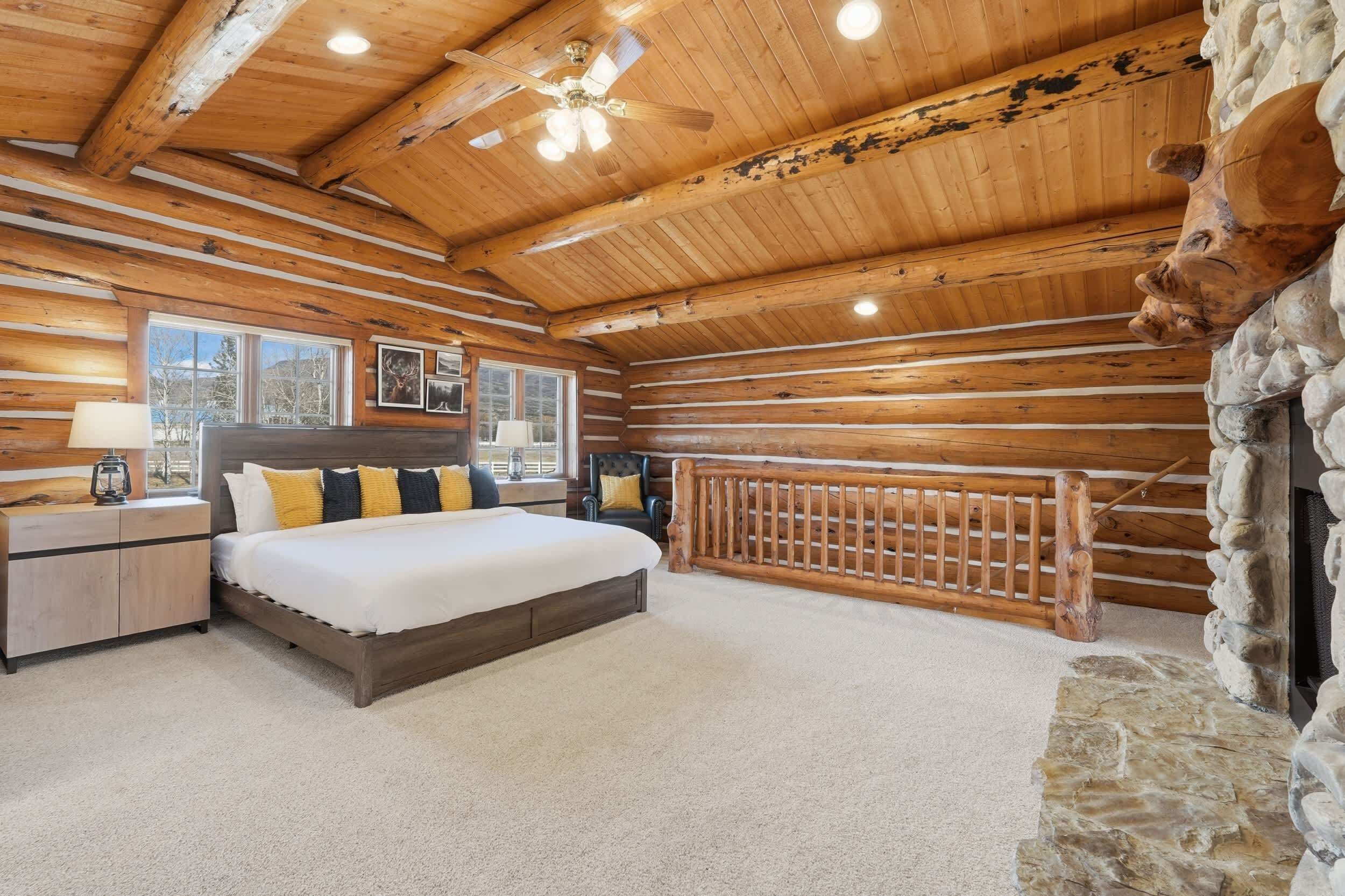 Ferros/tábuas de passar roupa, berço de viagem, Wi-Fi, roupa de cama