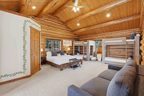 4 bedrooms, desk, iron/ironing board, travel crib