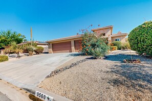Property grounds - Dog-friendly home with patio, grill, firepit, outdoor pool, tennis, & fireplace (Desert Hot Springs)