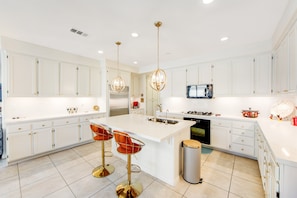 Fridge, microwave, oven, stovetop - Inviting and unique dog-friendly home with pool, pool spa, firepit, & W/D (Indio)