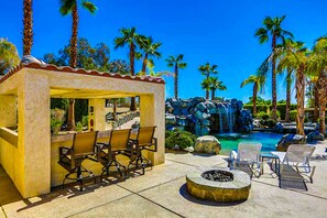 Terrace/patio - Luxurious Dog-Friendly home with an outdoor kitchen, private pool, spa, & casita (Bermuda Dunes)