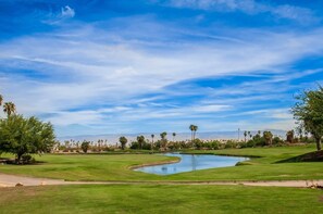 Golf - Lovely midcentury home with private pool and outdoor kitchen - dogs welcome (Bermuda Dunes)
