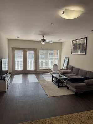 Imagen sin descripción, 5 de 45, botón