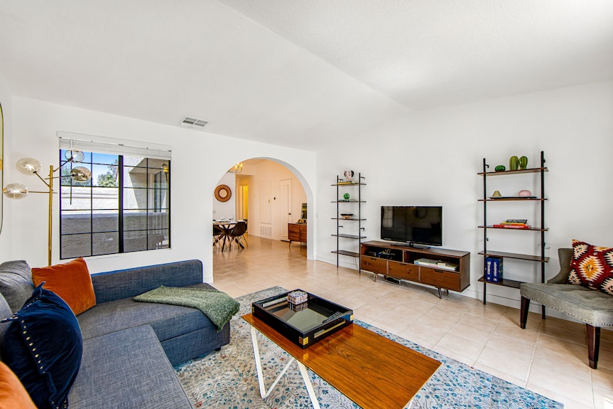 Second Floor, Dog-friendly Condo W/ Pool & Hot Tub Access, Wifi, And Central Ac - Cathedral City, CA