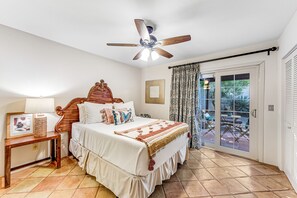 2 bedrooms, iron/ironing board, free WiFi, bed sheets - Charming Spanish-inspired home w/ private pool & views - 2BR - #LIC - 067540 (La Quinta)