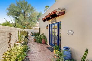 Terrace/patio - Charming Spanish-inspired home w/ private pool & views - 2BR - #LIC - 067540 (La Quinta)