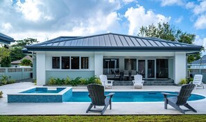 Piscine extérieure
