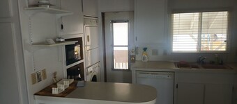 Lovely 2-bedroom home in charming Chester, CA, minutes from Lake Almanor