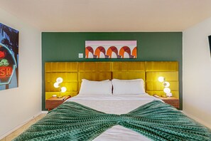 1 bedroom, desk, iron/ironing board, free WiFi - Ground-floor condo with private hot tub, 8 on-site pools, & tennis/pickleball (Palm Springs)