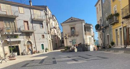 Lupara Bella, completely renovated house. 2 bedrooms, 1 sofa-bed 6 persons