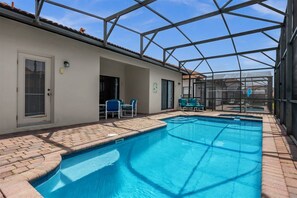 Outdoor pool - Gorgeous Executive Disney Pool Home in High Grove Clermont 4BR/ 3BA (Clermont)