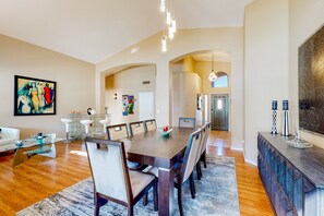 Dining - Dog-friendly home with pool, grill, office, enclosed backyard, & fireplace (Gilbert)