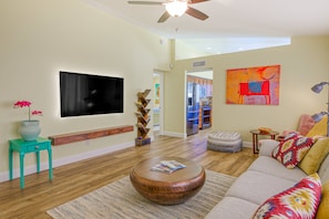 Smart TV, fireplace - South Mountain home with pool, grill, fireplace & fast WiFi - snowbird-friendly (Phoenix)