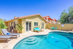 Pool - South Mountain home with pool, grill, fireplace & fast WiFi - snowbird-friendly (Phoenix)