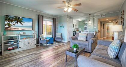 Rest Ashored by Avantstay Port A Condo + Beach Access + Pickleball Court + Basketball Court