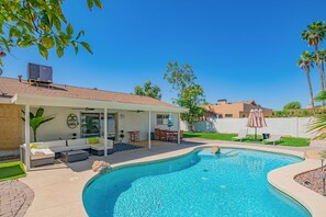 Pool - Designer getaway with private pool, firepit, walled yard & RV parking (Scottsdale)