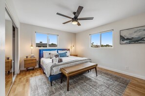 3 bedrooms, free WiFi, bed sheets - Newly renovated house with private pool, washer/dryer, enclosed backyard, grill (Scottsdale)