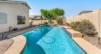 Spacious home with private heated pool with waterfall, putting green & firepit