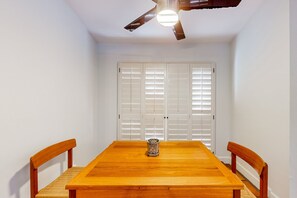 Dining - Sunny home with outdoor pool, hot tub, private patio, grill, streaming, W/D, AC (Scottsdale)