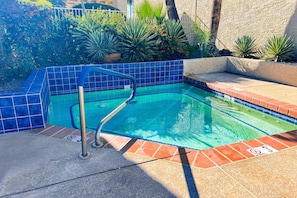 Pool - Sunny home with outdoor pool, hot tub, private patio, grill, streaming, W/D, AC (Scottsdale)