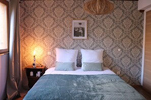 3 bedrooms, WiFi, bed sheets - Chalet in town, in the heart of Colmar (Colmar)