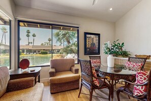 Interior - Unwind in style at this cute condo in Palm Desert ft.a sunny patio and pool. (Palm Desert)