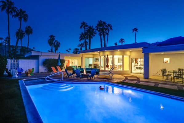Pool - Pleasant & modern dog-friendly home w/ private pool spa & heated outdoor pool (Palm Springs)