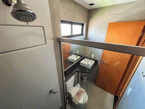 Apartamento conforto, varanda coberta, vista para a cidade