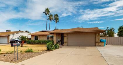 Welcoming home with private outdoor pool, pool table, patio, grill & central AC