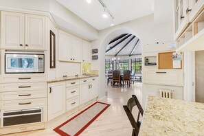 Fridge, microwave, oven, stovetop - 1920's mansion with private pool, theater room & central location (Phoenix)