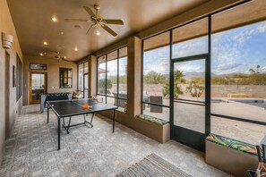 Games room - Gorgeous desert gem with private pool & spa and tennis court with amazing views! (Oro Valley)