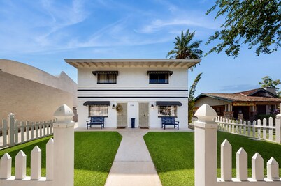Snowbird-Friendly Condo with Patio Access, Central AC, Free WiFi - Dogs Welcome