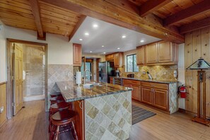 Fridge, microwave, oven, stovetop - Dog-friendly house w/wood stove, gas grill & private hot tub in serene location (Idyllwild)
