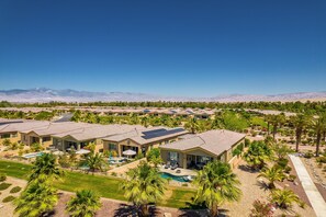 Exterior - Mountain view home, private pool & spa - shared pools, tennis, fitness center (Cathedral City)