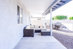 Outdoor dining - Dog-Friendly, Remodeled Home w/Large Patio, Private Pool, Fenced Yard, Gas Grill (Tucson)