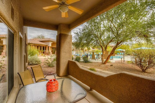 Comfortable condo with renovated kitchen, patio, pool, hot tub & fitness center