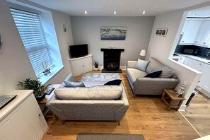 Smart TV - A charming, cosy cottage nestled within the historic walls of Conwy town (Conwy)