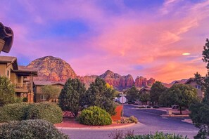 Property grounds - Peaceful Sedona Retreat | Dog-Friendly | Fire pit, Patio, Trails Nearby (Sedona)
