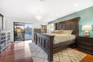3 bedrooms, free WiFi, bed sheets - Inviting home with a private pool, fast WiFi, central A/C & a washer/dryer (Phoenix)