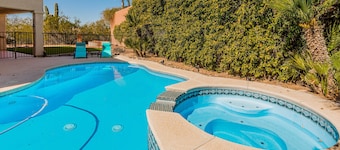 Dog-friendly golf course home with pool, spa, pool table, WiFi & Peloton