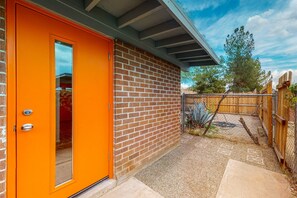 Exterior detail - Modern Dog-Friendly SW Retreat w/ Covered Parking & Pastries Delivered To You!!! (Tucson)