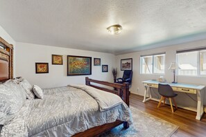 2 bedrooms, desk, free WiFi, bed sheets - Charming Cottage in Wisdom Spirit Ranch, close to Sedona & more (Cornville)