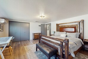 Room - Charming Cottage in Wisdom Spirit Ranch, close to Sedona & more (Cornville)