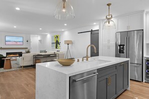 Interior - Charming Designer Home in Sherman Oaks (Los Angeles)