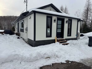 Exterior - The Little Stag - Waterfront Retreat in Nominingue (Nominingue)