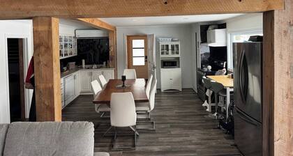 The Little Stag - Waterfront Retreat in Nominingue