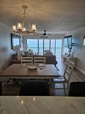 Interior - The Fun Property, Your Premier Beach Rental (Madeira Beach)