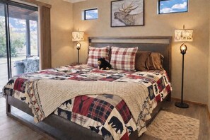 3 bedrooms, iron/ironing board, travel cot, Internet