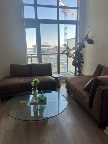 Ideal for World Cup fans!Luxury loft in Liberty Village with view of BMO stadium