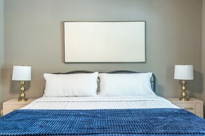 Unclassified image, 5 of 29, button - Large Home - Fully Equipped - Monthly Promo! (Lithonia)